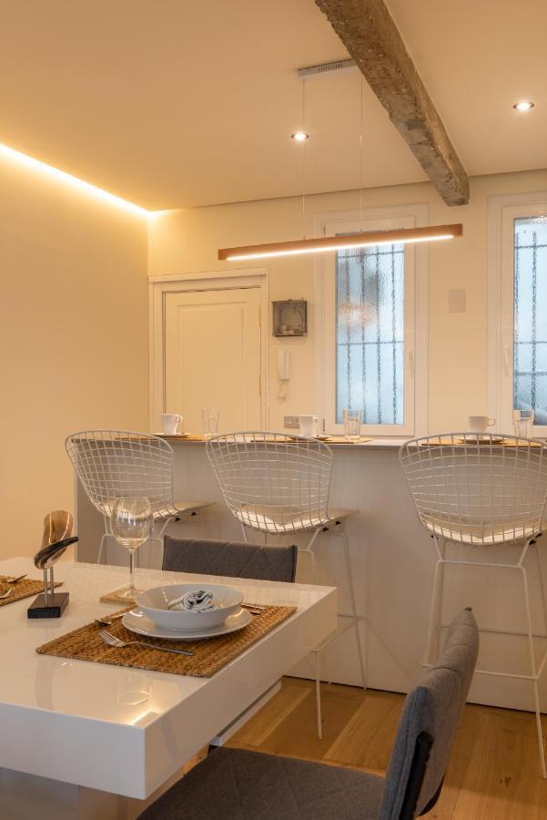 Renovado Piso De Diseño En Barrio Selecto By Sah Bilbao